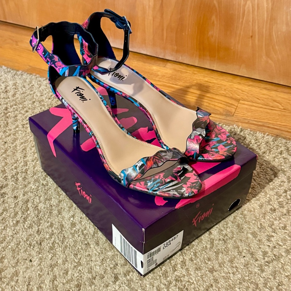 Fioni Iris Tropical Strappy High Heel Shoes Size 8 Black Pink Buckle